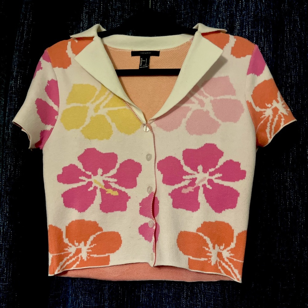 Forever 21 Hawaiian flower top